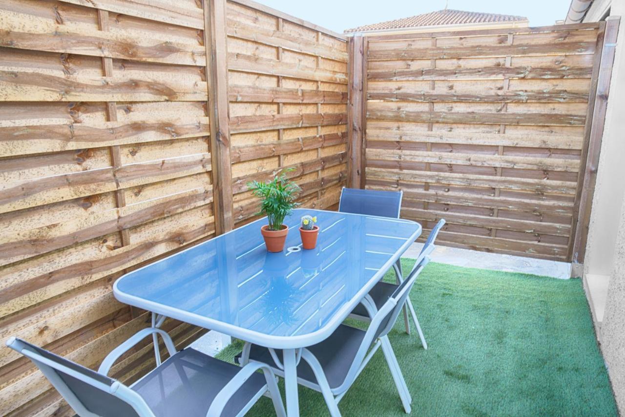 Appart T2 Avec Terrasse, Parking Et Wifi Angulema Exterior foto